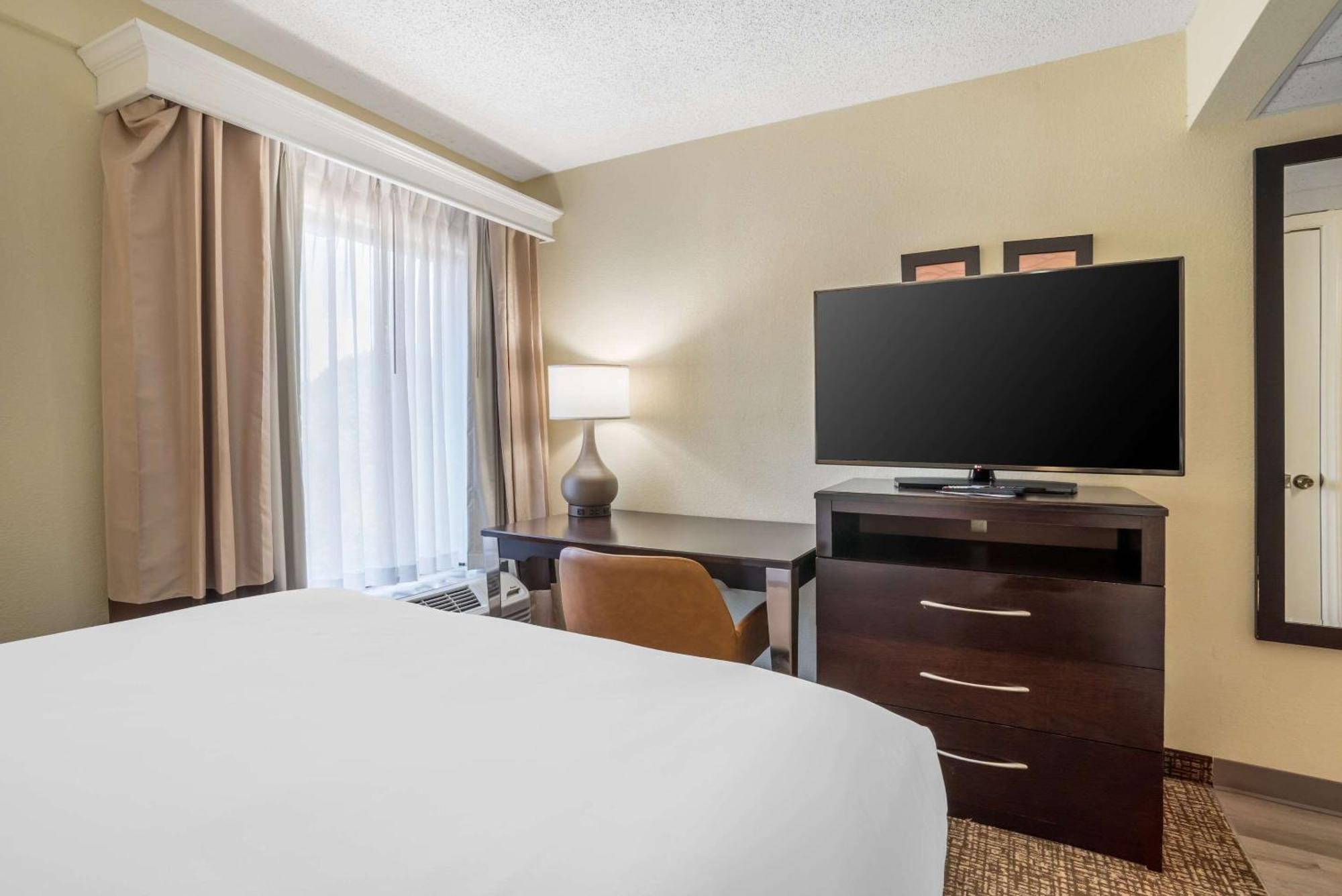 Comfort Inn & Suites Lake Norman Cornelius Luaran gambar