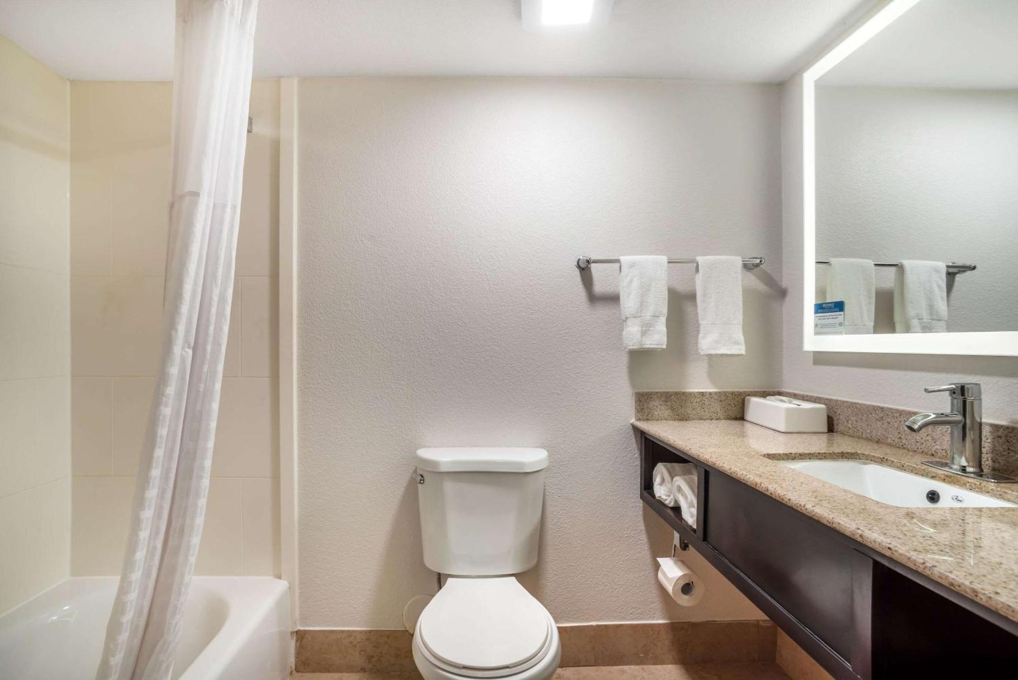 Comfort Inn & Suites Lake Norman Cornelius Luaran gambar